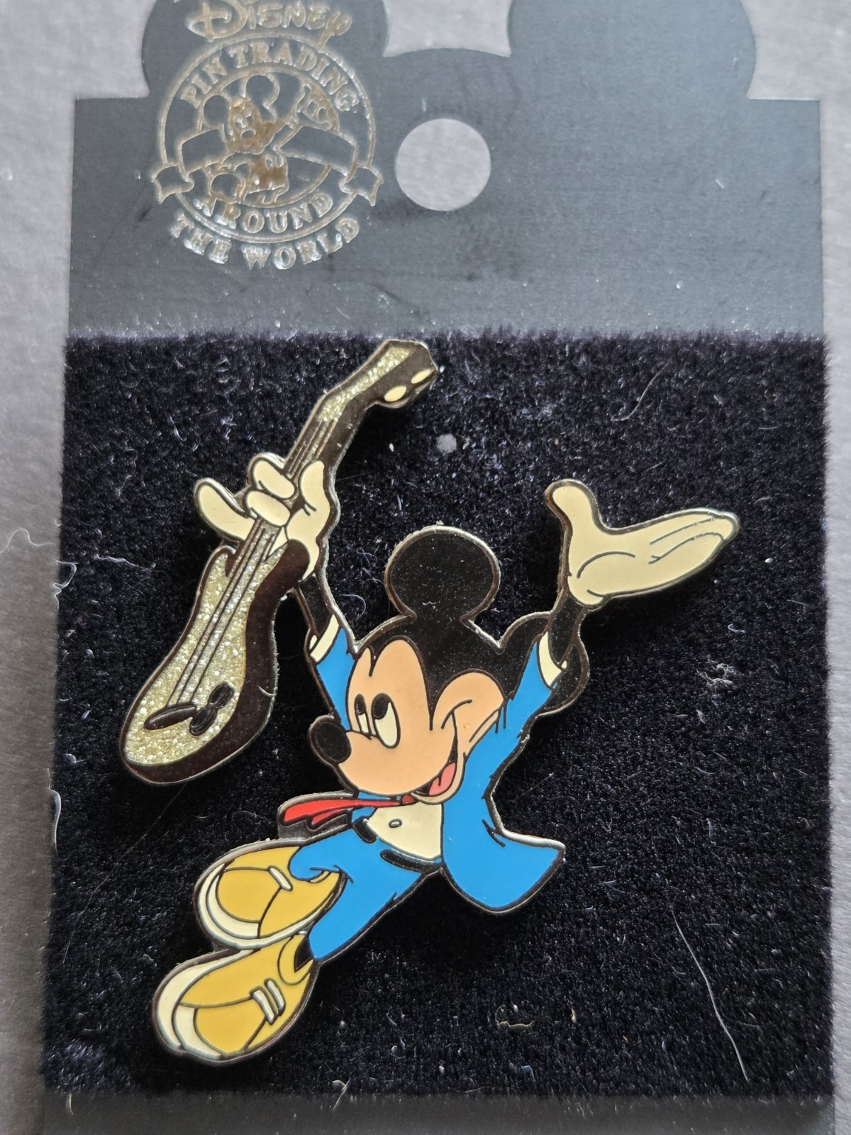 Disneyland Mickey Mouse Dancing With Guitar Mystery Pin Set LE DLR 5727
