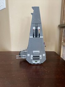 LEGO Star Wars: Kylo Ren's Command Shuttle (75104)