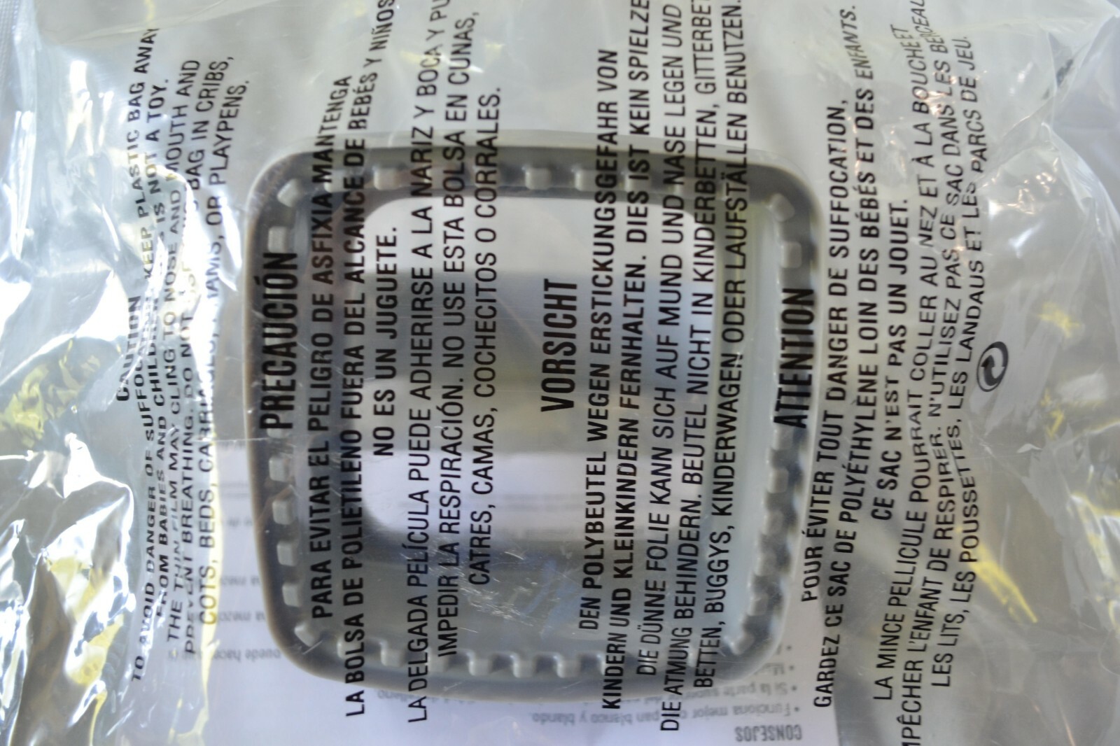 Pampered Chef Nylon CUT'nSEAL® Square Crustless Sandwiches Pocket Pie