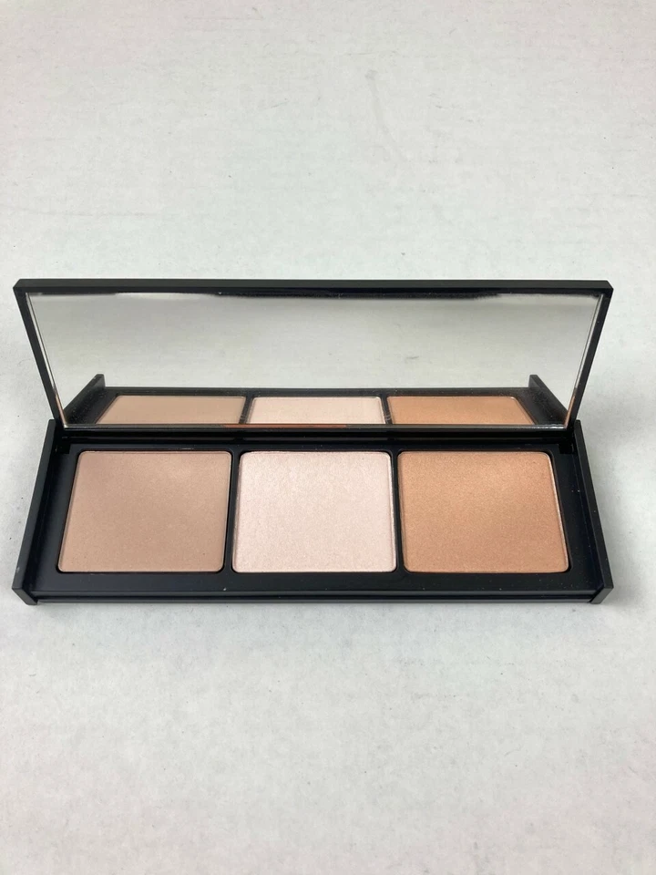 Cargo HD Picture Perfect Illuminating Palette 3 powders - Image 4 of 4
