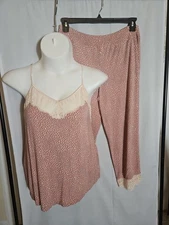 Soma Pajama Set Women's Large Cami Top Capri Pants Lace Trim Sleepwear