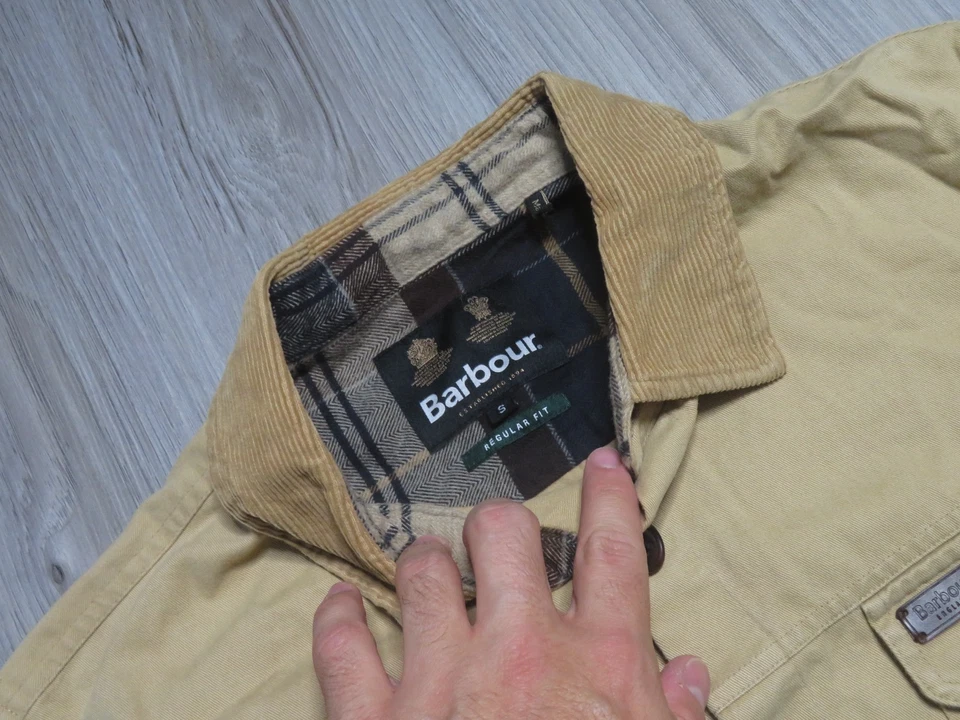 Barbour 100% Cotton Catbell Overshirt Size Small Khaki Corduroy Collar - Image 2 of 4