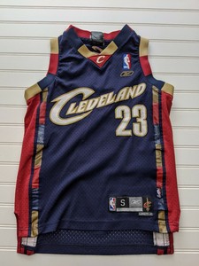 lebron alternate jersey