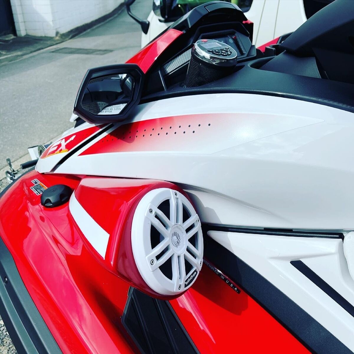 yamaha waverunner FX speaker box jetski audio custom SVHO HO yamaha waverunner FX speaker box jetski audio custom SVHO HO