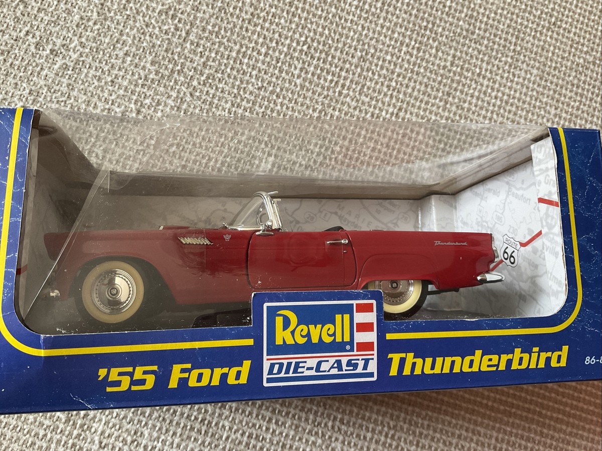 REVELL 1/18 THUNDERBIRD レッド REVELL 1/18 THUNDERBIRD レッド REVELL 1/18 THUNDERBIRD レッド