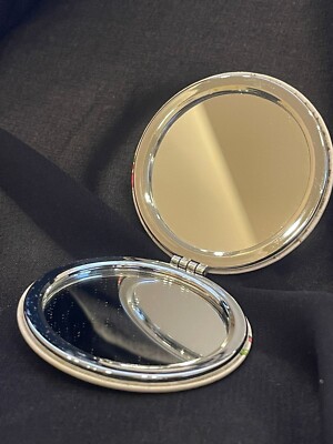 small mirror two mirrors inside Foldable magnifying