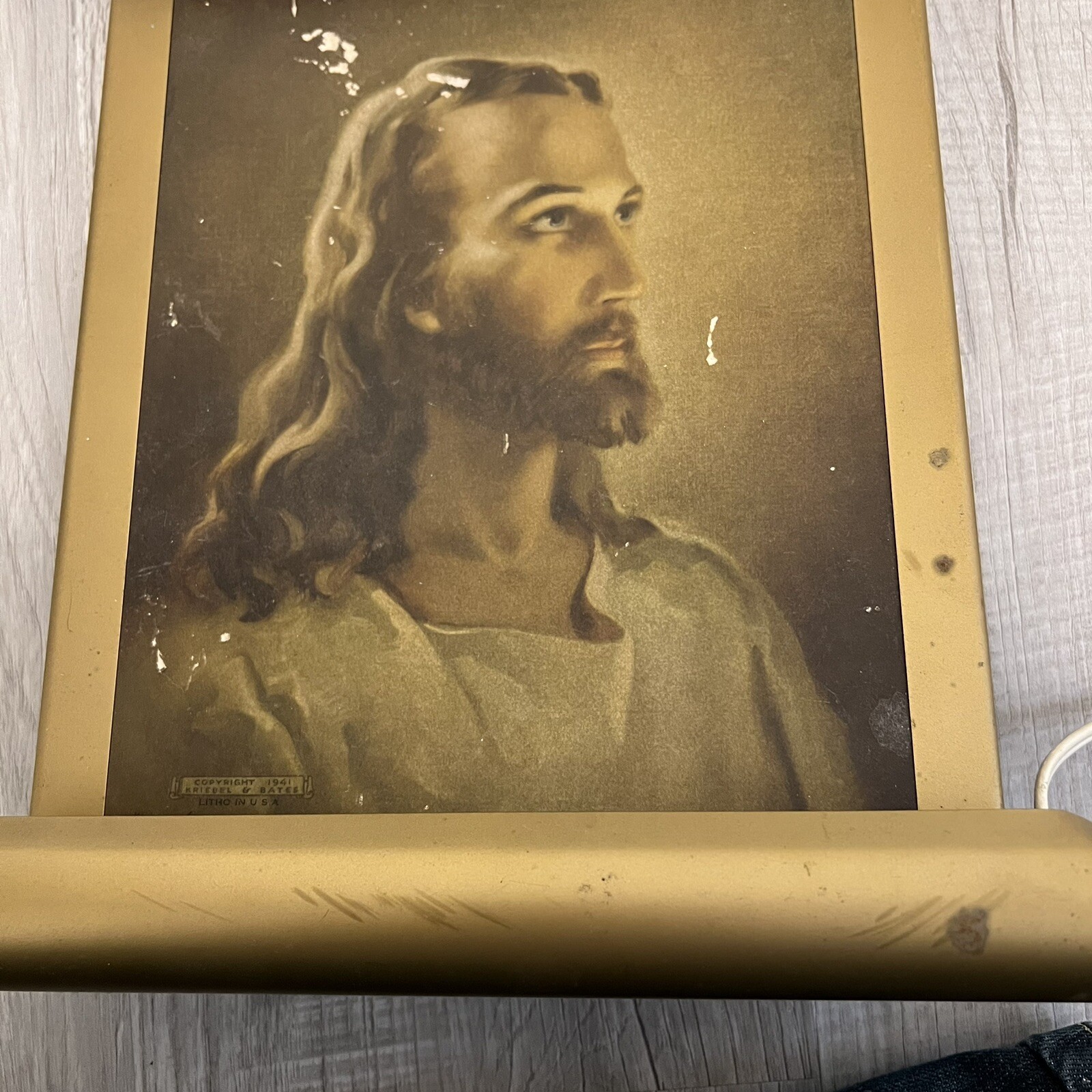 1941 Kriebel & Bates USA Litho of Jesus in Light Up Metal scroll Frame
