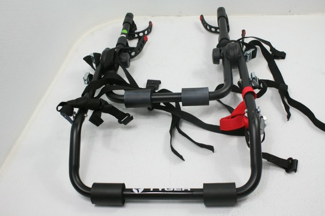 Fits Most Sedans//Hatchbacks//Minivans and SUVs. Tyger Auto TG-RK3B203S Deluxe 3-Bike Trunk Mount Bicycle Bike Rack.