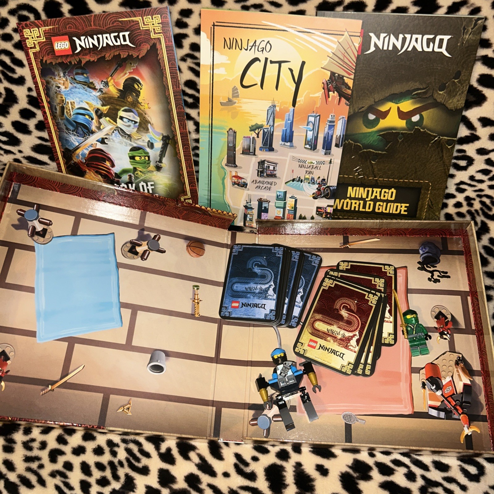 Lego Ninjago Battle Box 2 figures , 2 books , 29 Cards | eBay