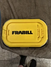 Collapsible Frabill Aerated Bait Bucket 1.3 Gal, White Yellow