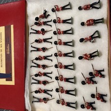W. Britains Soldiers: COLDSTREAM GUARDS Set No. 90 with 28 Pieces
