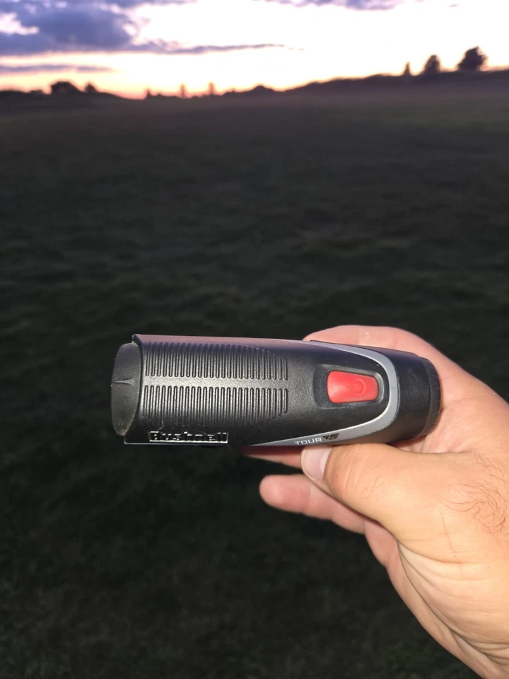 Telémetro láser de golf Bushnell Tour V5 Foto 2 de 4