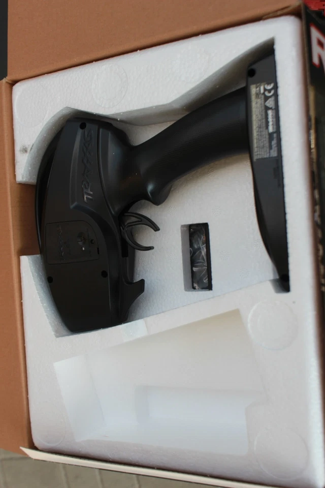 Traxxas 101177-4 FOX 2 Ford F-150 Raptor R Ultimate RTR FOX Special Edition 1:10 - Bild 4 von 4