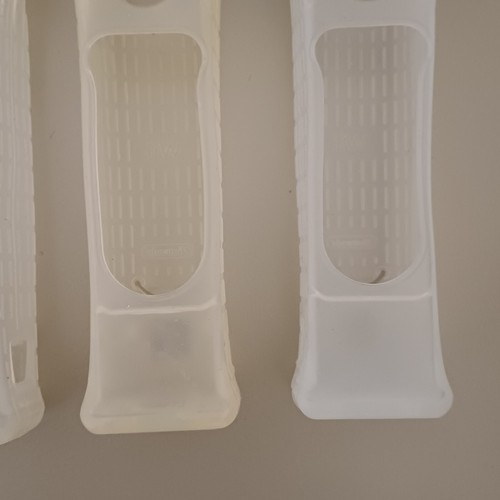 4 x Genuine Official Nintendo Wii Motion Plus Remote Cover Silicone Rubber Cases - Picture 7 of 14