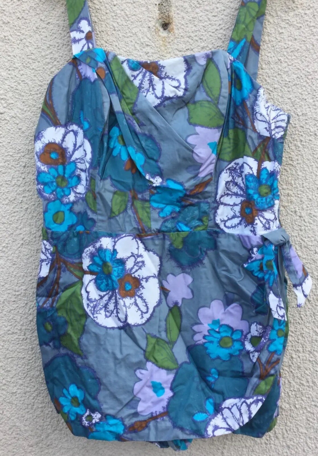 Foto 1 di 4