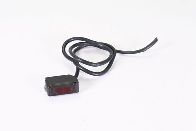OMRON E3Z-D61, Kompakter photoelektrischer Sensor, L=40cm