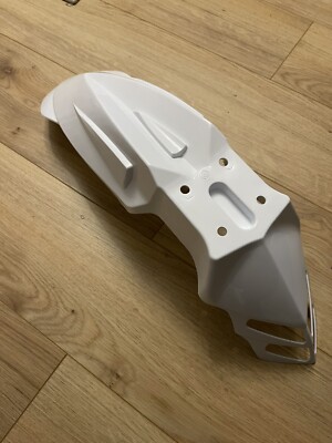 Schutzblech vorne weiß Sinnis Apache, Pulse / Lexmoto Adrenaline 125 RMR, XF125GY