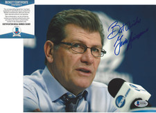 GENO AURIEMMA UCONN HUSKIES BASKETBALL COACH SIGNED 8x10 PHOTO 4 BECKETT BAS COA