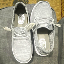 Hey Dude Women  s Gray Solid Round Toe Loafer Lace-Up Casual Shoes