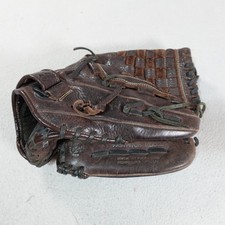 Vintage Mizuno Fastpitch Softball Glove 13 Inch Brown Leather Mitt 1306DBR
