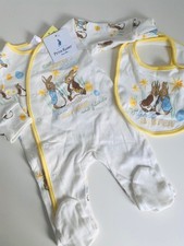 Up to 1 Month BNWT PETER RABBIT Baby Clothes EASTER Sleepsuit Set -
