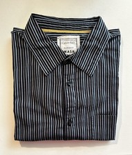 Calvin Klein Men s Button Down Long Sleeve Shirt