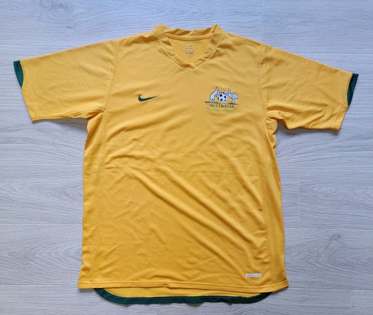 Australia Nike Football 2006 - 2008 T-Shirt Soccer Jersey Vintage