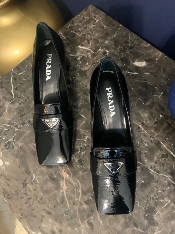 AUTÉNTICO Mocasín Prada Negro Brillante Foto 4 de 4
