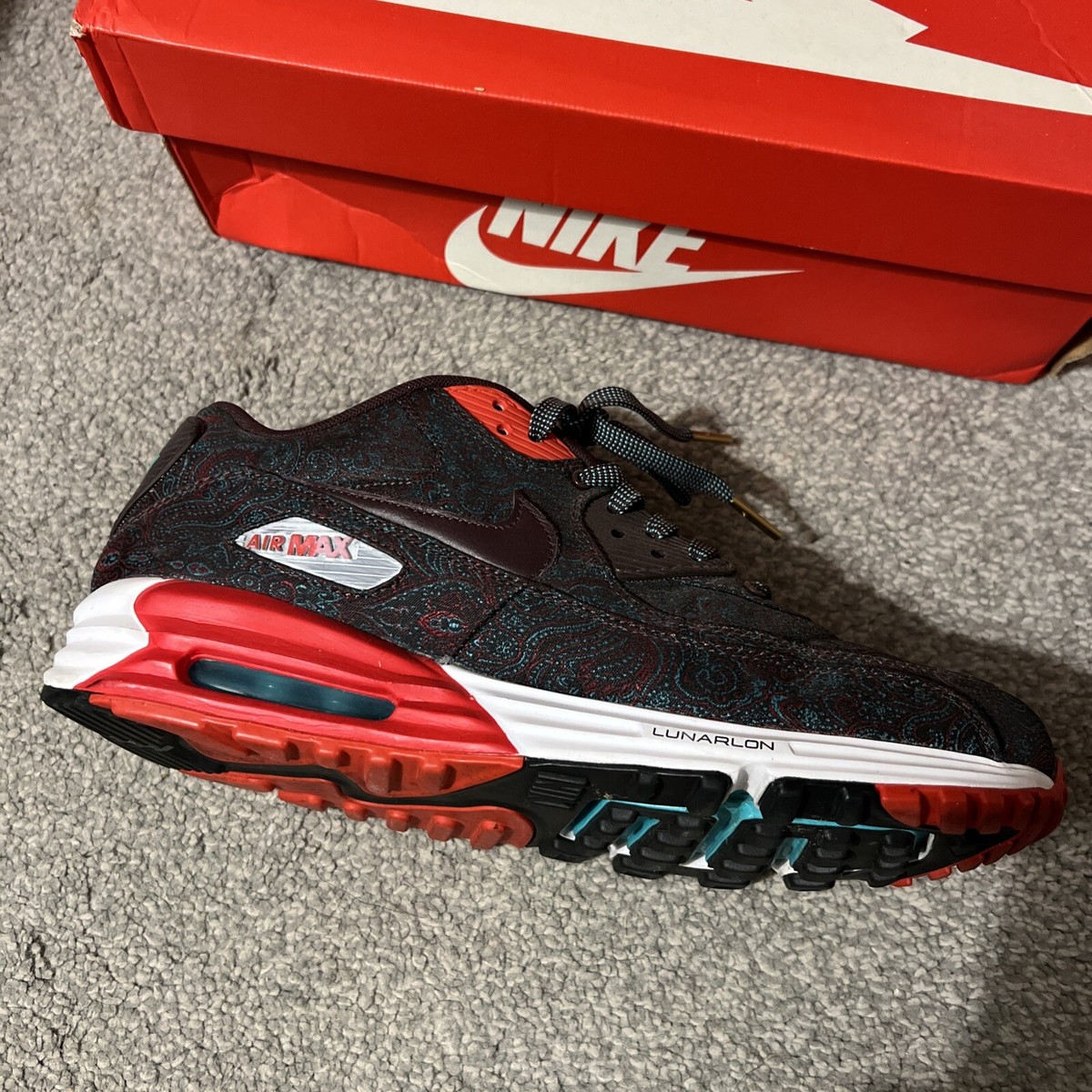 air max lunar 90 suit and tie