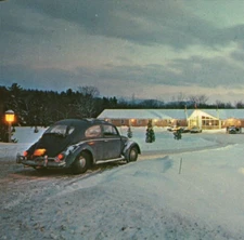 Mountaineer Motor Inn at Mt Mansfield, Stowe, VT - VW Bug 1960s VTG Postcard UNP