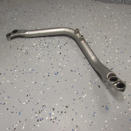 Frame Support / Down Tube / Cradle Bracket 01-05 FZ1 FZS1000 FZ1000 (SILVER) - Picture 7 of 14