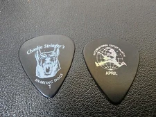Charlie Stringers Snarling Dog & International Guitar Mo April VTG Guitar Pick