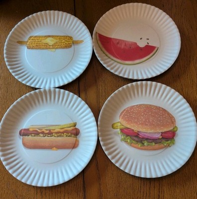 Set of 4 One Hundred 80 Degree 180 Melamine Picnic Plates Paper Look Hamburger 
