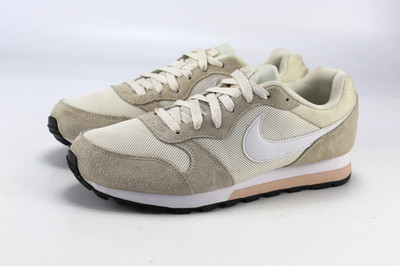 Nike MD Runner 2  Gr.40,5   Damen Sneaker Atmungsaktiv  Leicht Beige  TOP  P 514