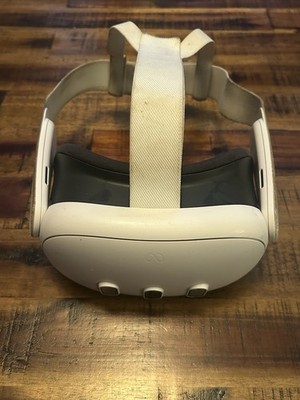 Meta Quest 3 128GB VR Headset ONLY Model S3A *FOR PARTS REPAIR*