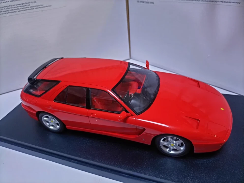 Matrix 1/18 Ferrari 465 Pininfarina Venice Shooting Brake 1993 Red Model Car - Image 4 of 4