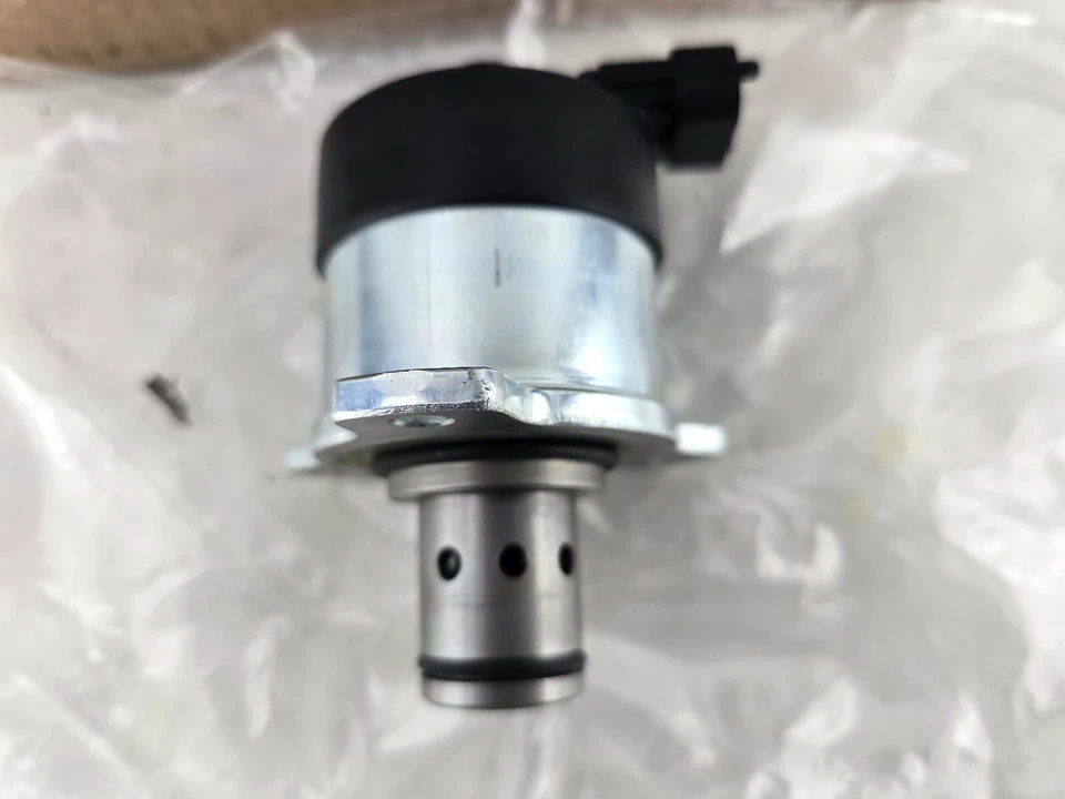 Unidad dosificadora de bomba de combustible diésel Detroit genuina DD13 DD15 DD16 A0000900069 Foto 3 de 4