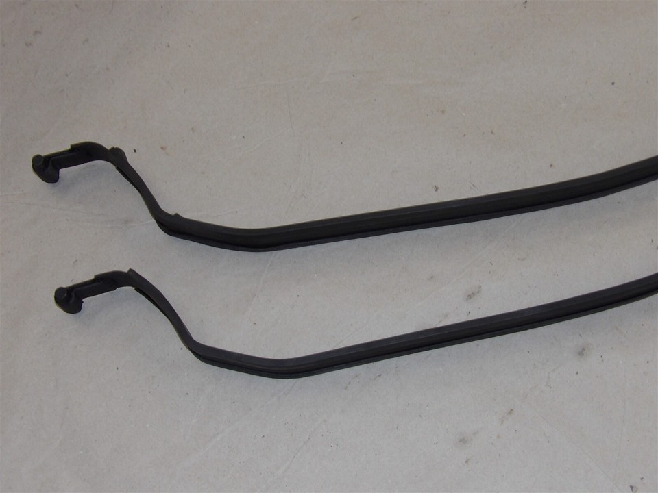 Gas Fuel Tank Mounting Straps Set 20 Gallon OEM 19972001 Jeep Cherokee
