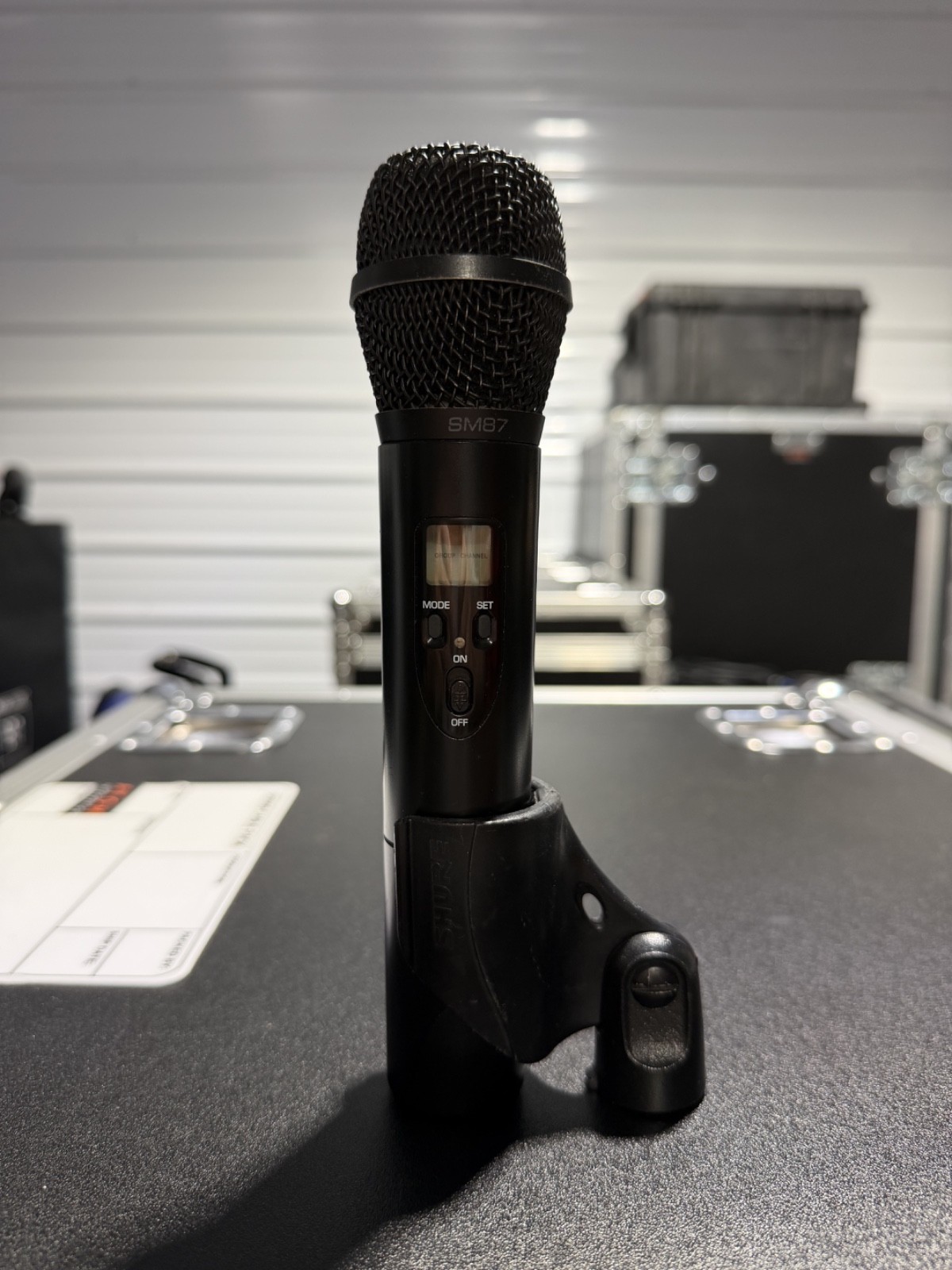 1x Shure ULX2/SM87 Wireless Handheld Microphone Transmitter J1 (554-590 MHz)