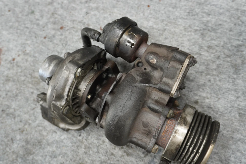 Turbocompresor cargador motor Mercedes W126 300d 300cd 300sd 300td fabricante de equipos originales Foto 4 de 4