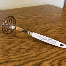 VTG Kitchen Utensil Potato Masher Stainless Steel Blue Cornflower Corning 9.5"