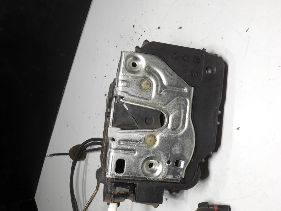 Actuador cerradura puerta delantera derecha 2117200635 03-09 mercedes-benz w211 e350 e550 Foto 4 de 4