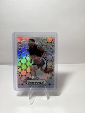 Damian Lillard Autographs in 2012-13 Panini Innovation Basketball 15