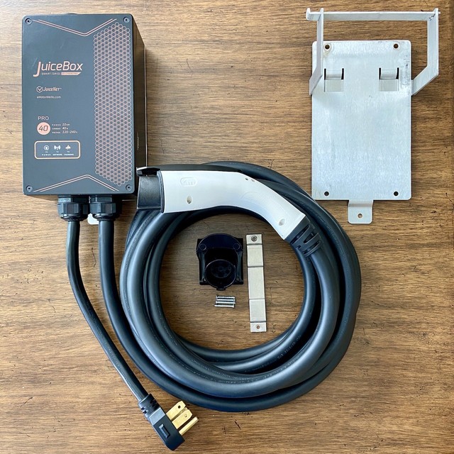 juicebox Pro 40 Amp Charging Station 23ft Cord Plug in EVSE 40a W