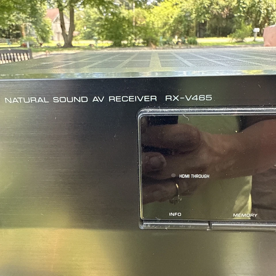 Yamaha RX-V465 - 5.1 Ch HDMI Home Theater Surround Sound Receiver Stereo System - Image 4 of 4