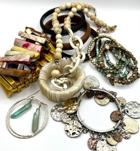 Vintage Costume Jewelry Mixed Lot Bracelets Bangles Earrings Necklaces Women