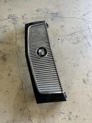 2002-2006 CADILLAC ESCALADE E&G CLASSICS CHROME GRILLE GRILL VERTICAL BARS E & G