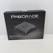 SD UHS-II Dual-Slot Memory Card Reader by | USB 3.2 Gen 2