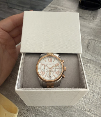 Michael Kors Lexington MK5735 Damen Quarz Chronograph Datum Bicolor 100m