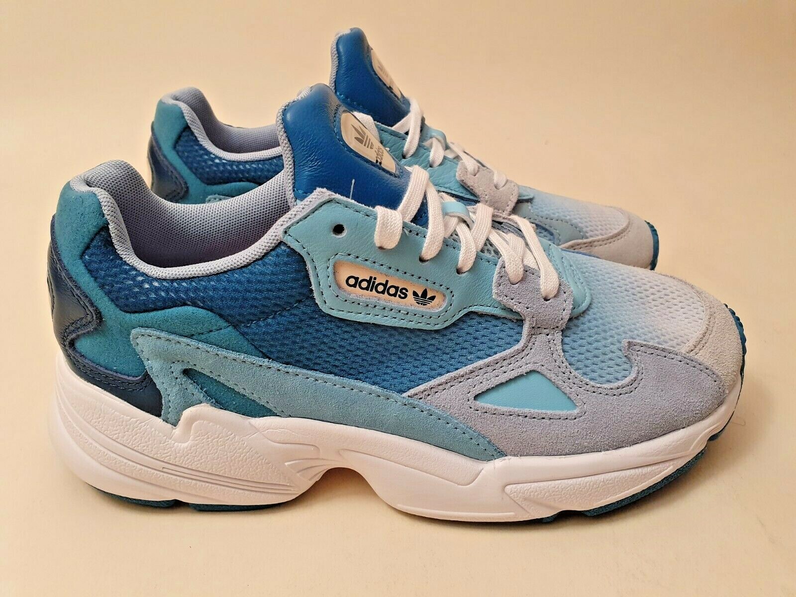 adidas falcon light aqua